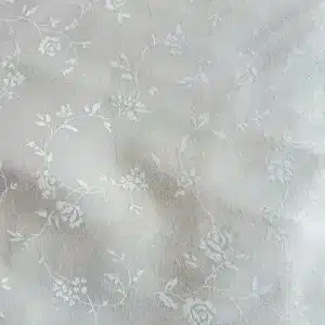 tela trasera beige flores blancas